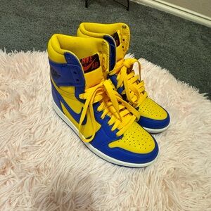 BRAND NEW - Nike Jordan Retro Vibrant Blue and Yellow Sneakers